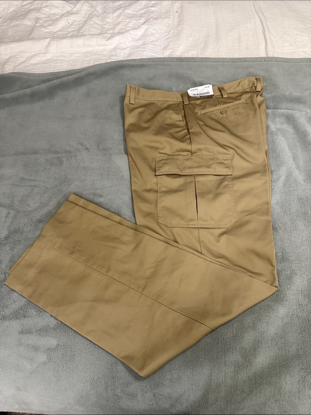 Classic Men's Cargo Pants in Khaki